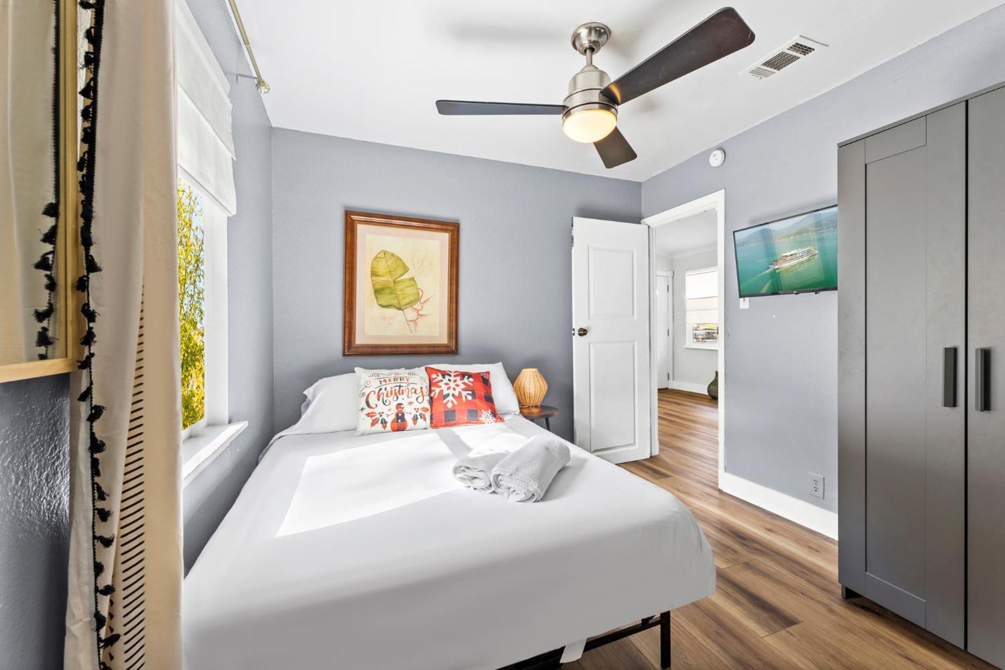 Relax By The Pool, Gather In Yard, Walk To 6th St & Dtwn's Eateries Ferienhaus Austin
