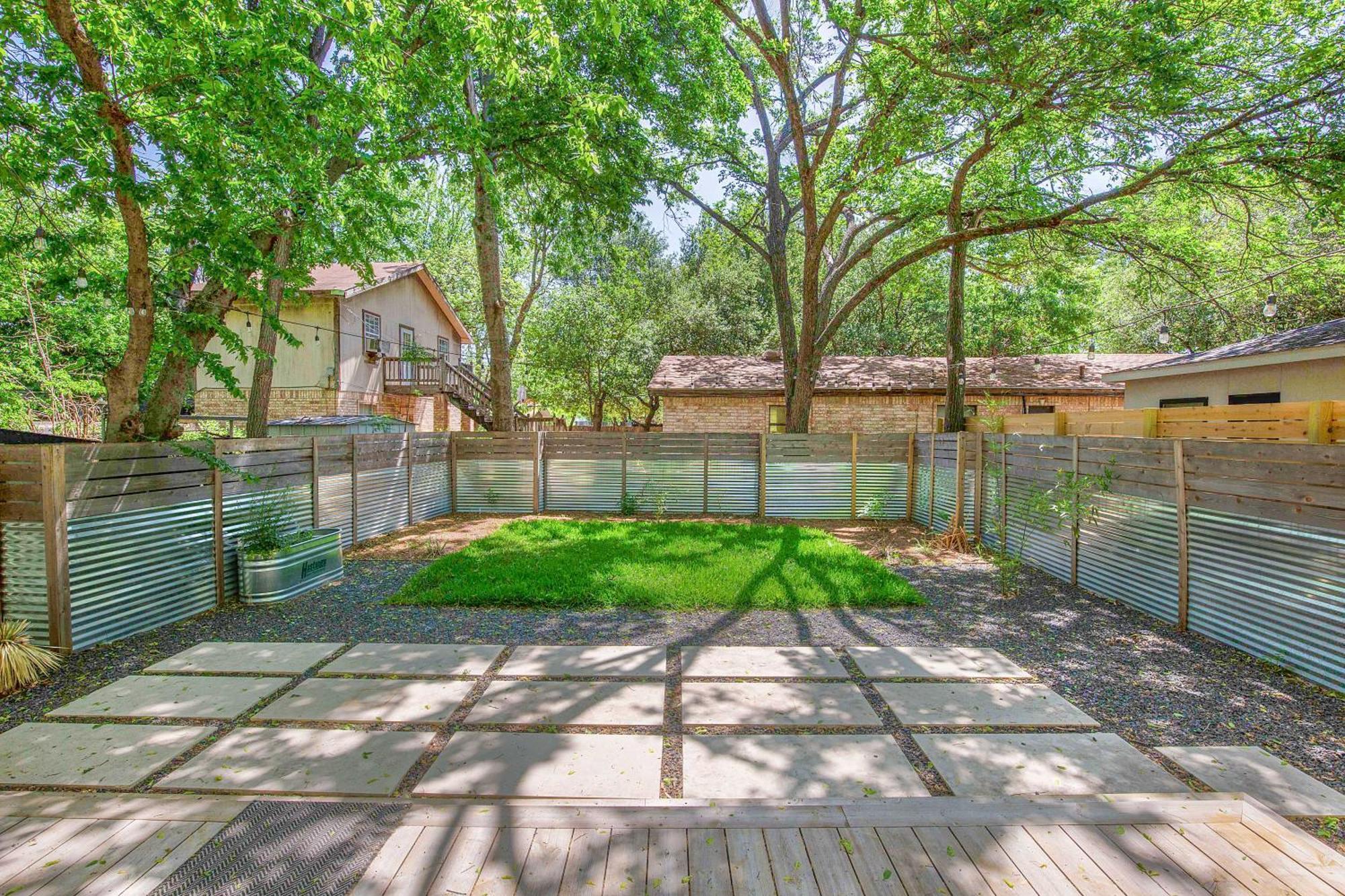 Ferienhaus Relax By The Pool, Gather In Yard, Walk To 6th St & Dtwn's Eateries Austin